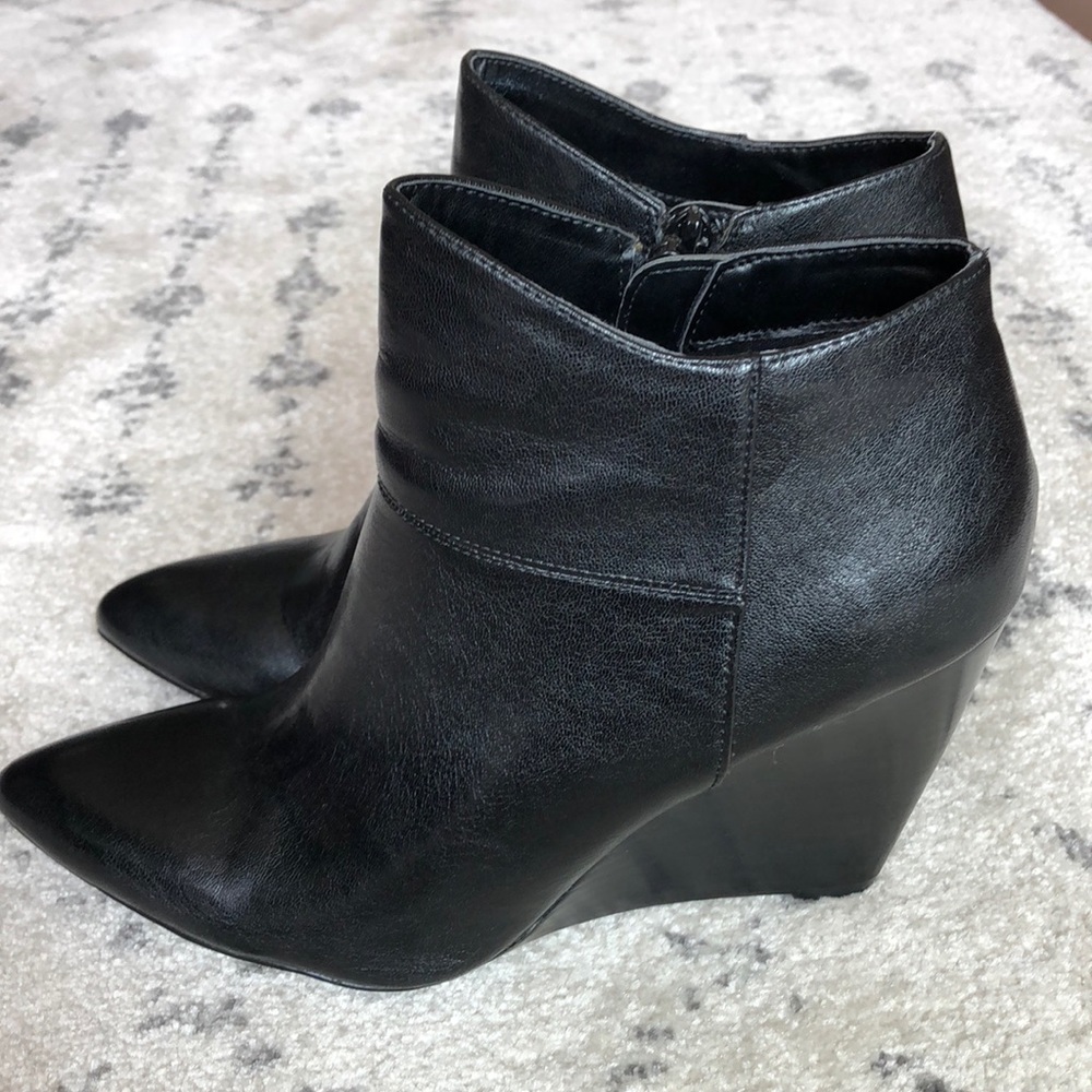 Nine West - leather, wedge heeled booties LIKE NEW